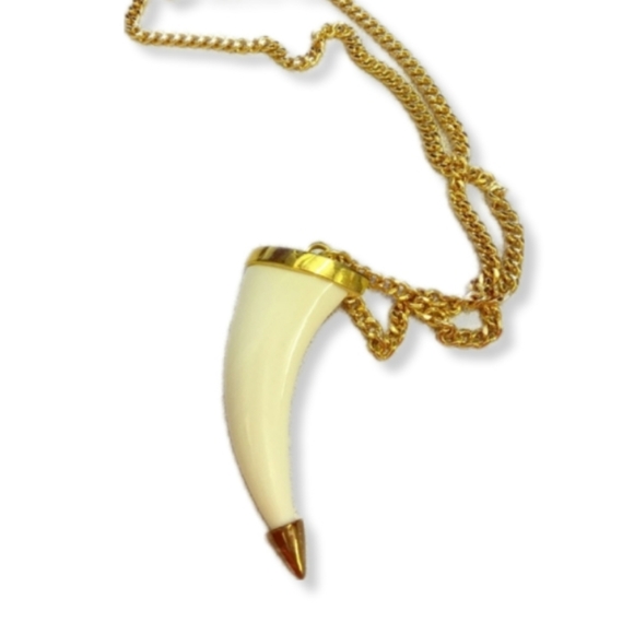 Vince Camuto Jewelry - Long Italian horn Vince Camuto statement necklace - white/ gold